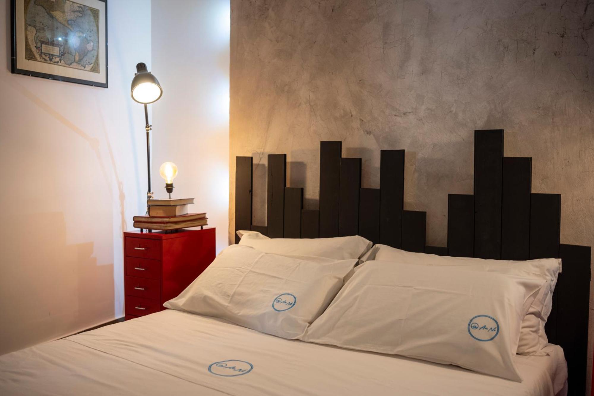 Anni Apartment Салерно Екстериор снимка