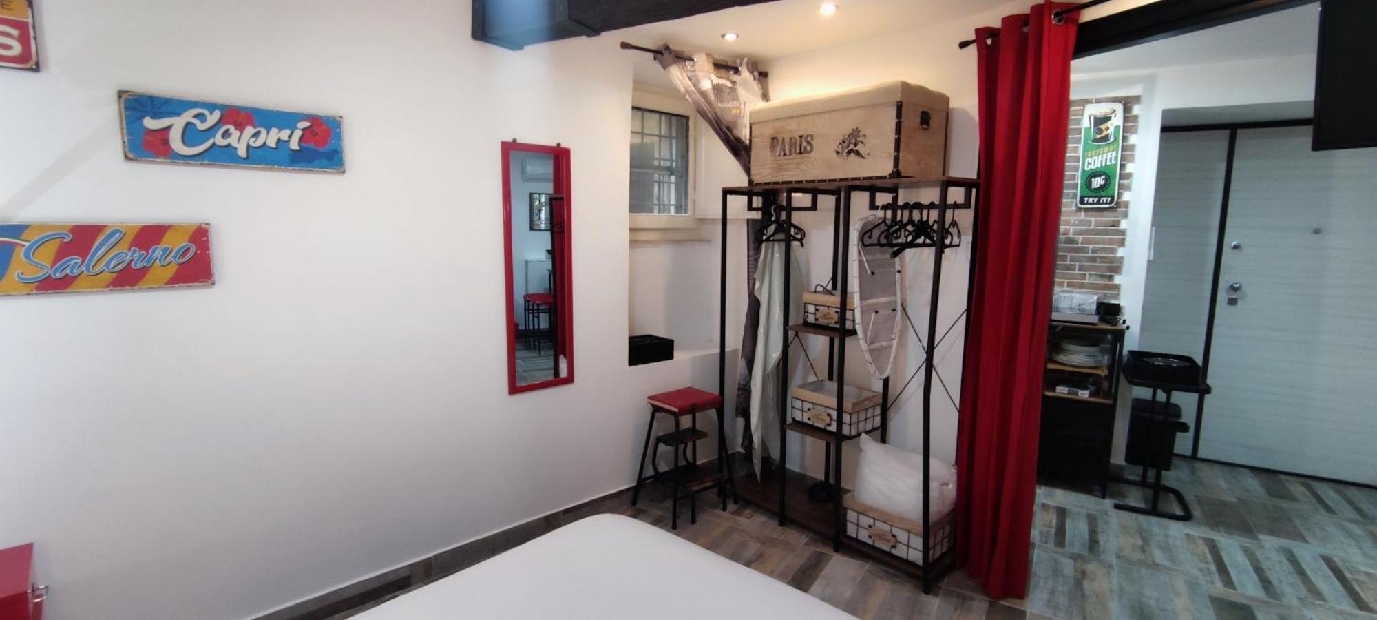 Anni Apartment Салерно Екстериор снимка