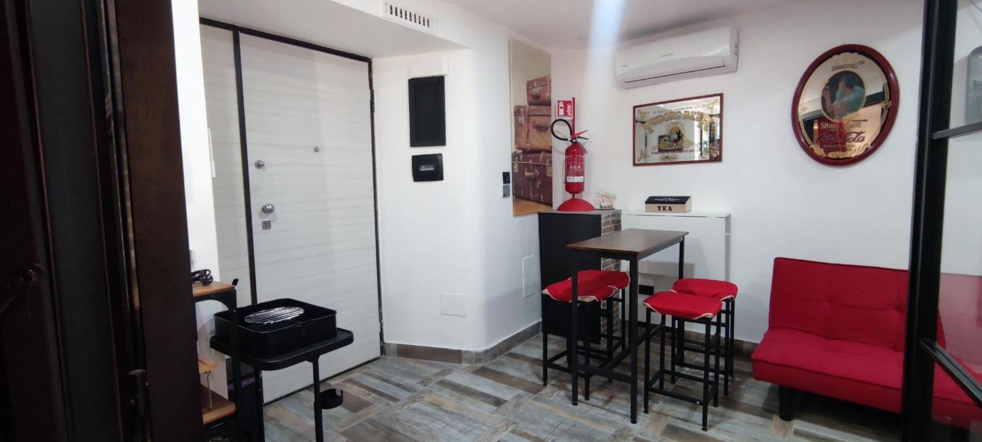 Anni Apartment Салерно Екстериор снимка