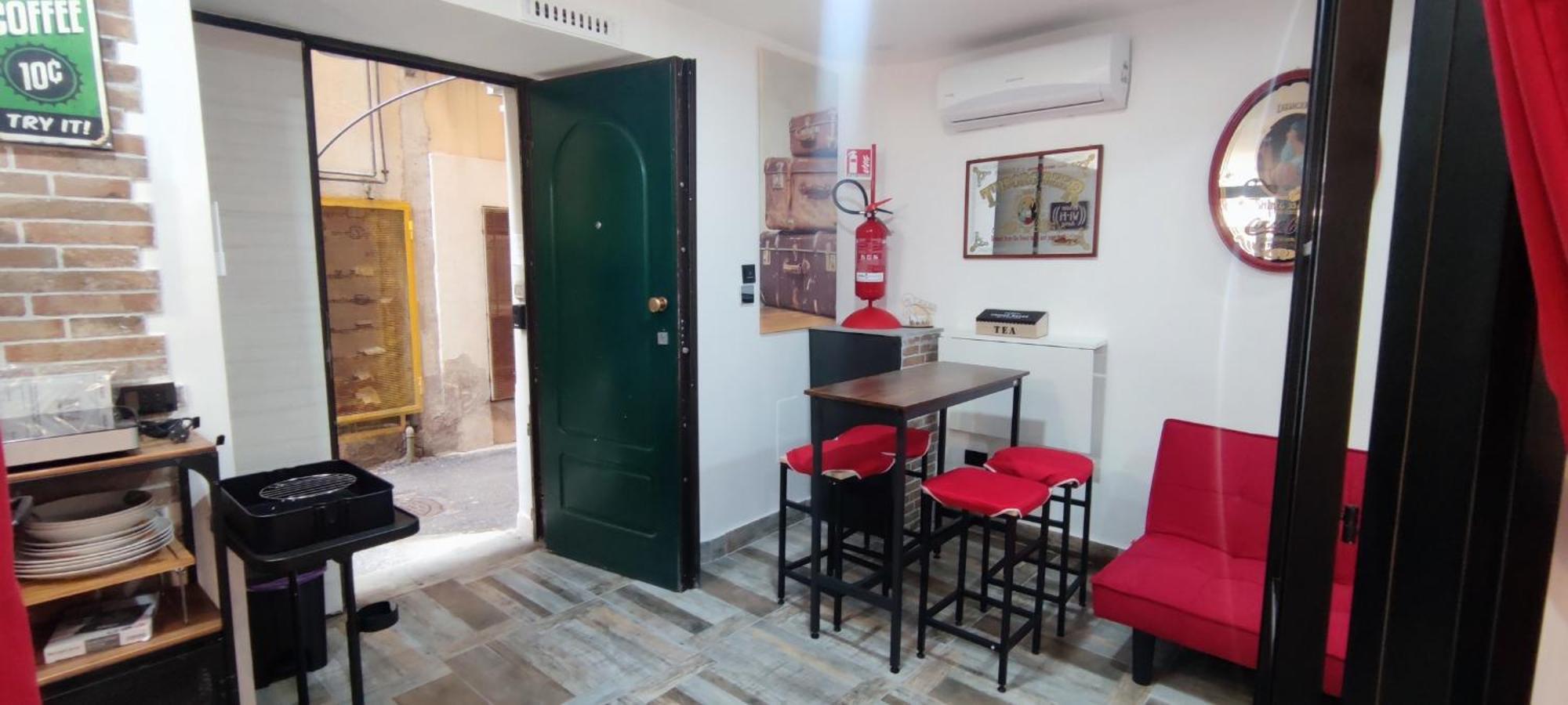 Anni Apartment Салерно Екстериор снимка